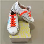 Golden Goose Sneakers e Trainers bianco e celeste, lacci orange fluo - immagine 2