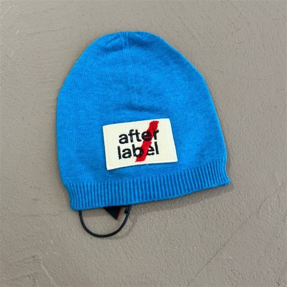after_label_cappello_azzurro